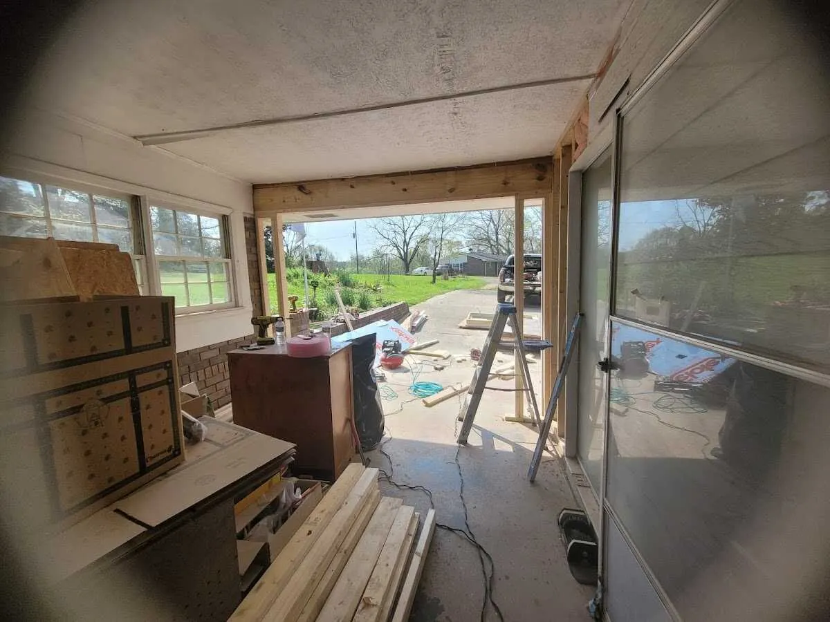 Air movers and dehumidifier for Drying & Dehumidification in Iowa City